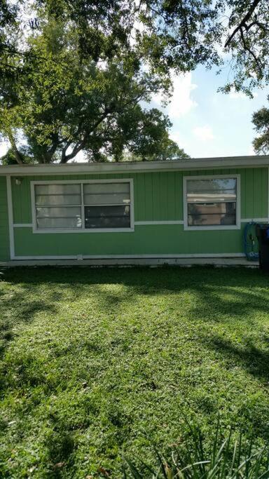 Green House Tampa Luaran gambar