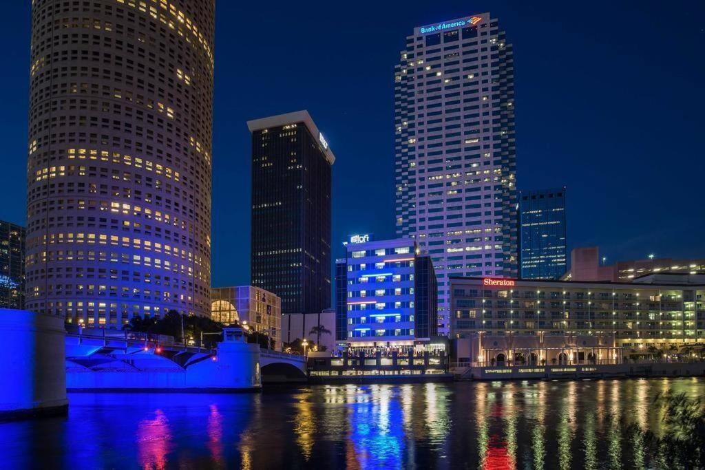Green House Tampa Luaran gambar